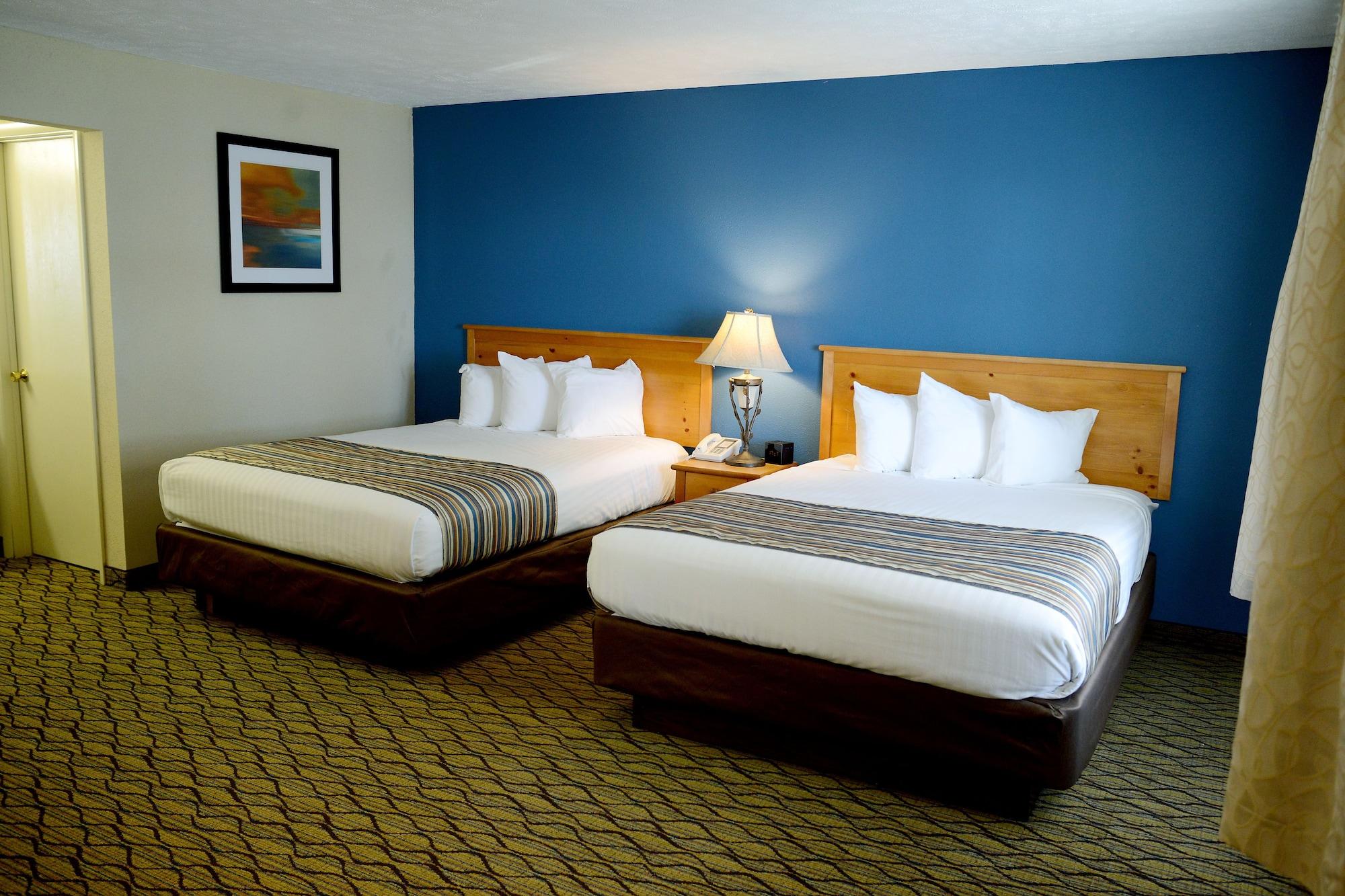 Baymont By Wyndham St. Ignace Lakefront מראה חיצוני תמונה