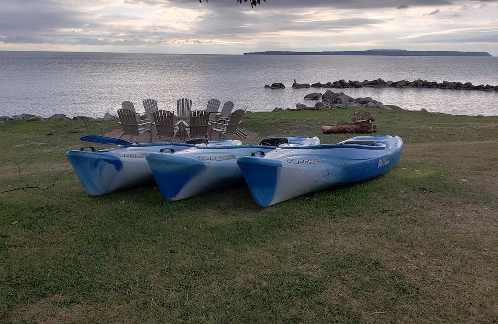 Baymont By Wyndham St. Ignace Lakefront מראה חיצוני תמונה