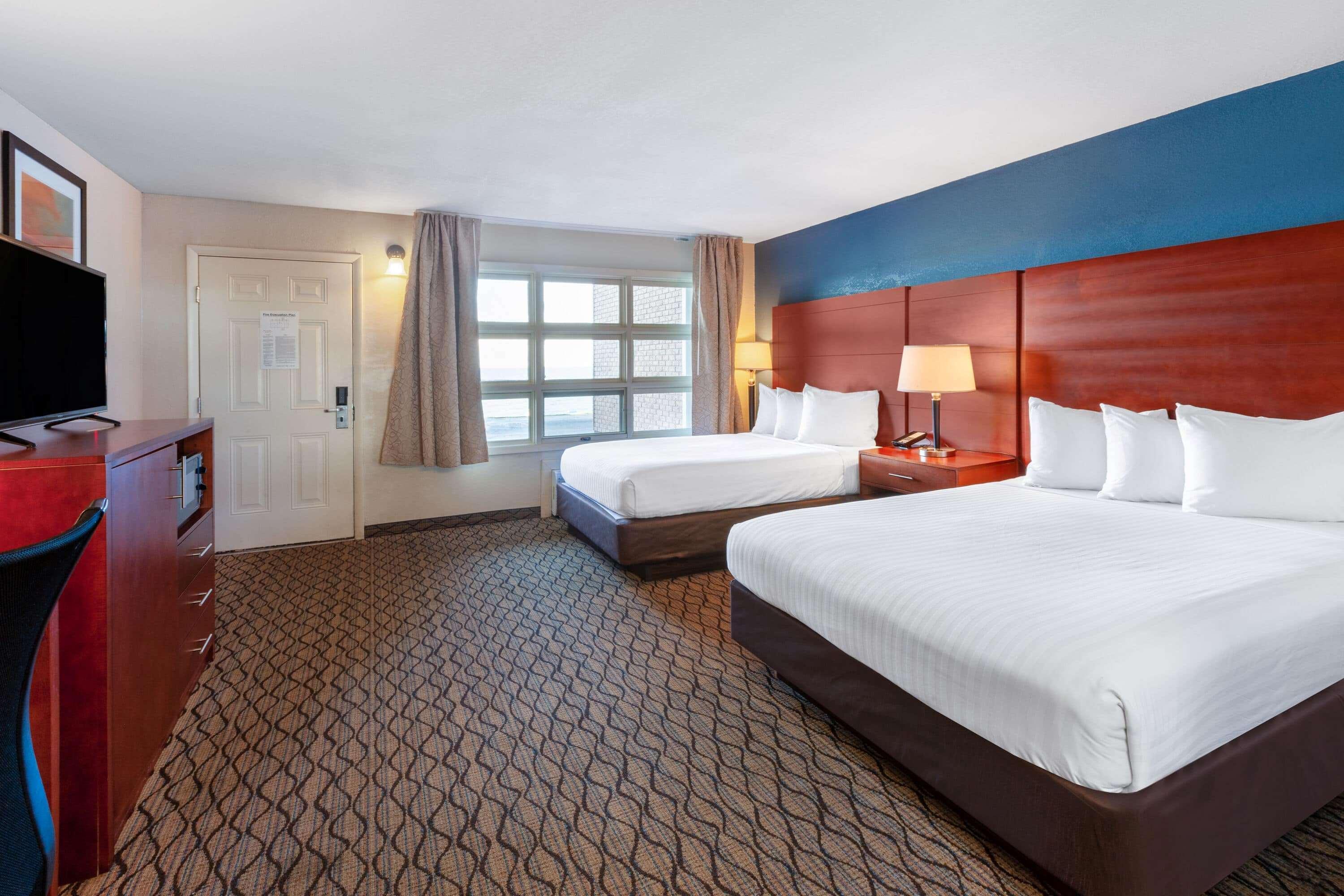 Baymont By Wyndham St. Ignace Lakefront מראה חיצוני תמונה